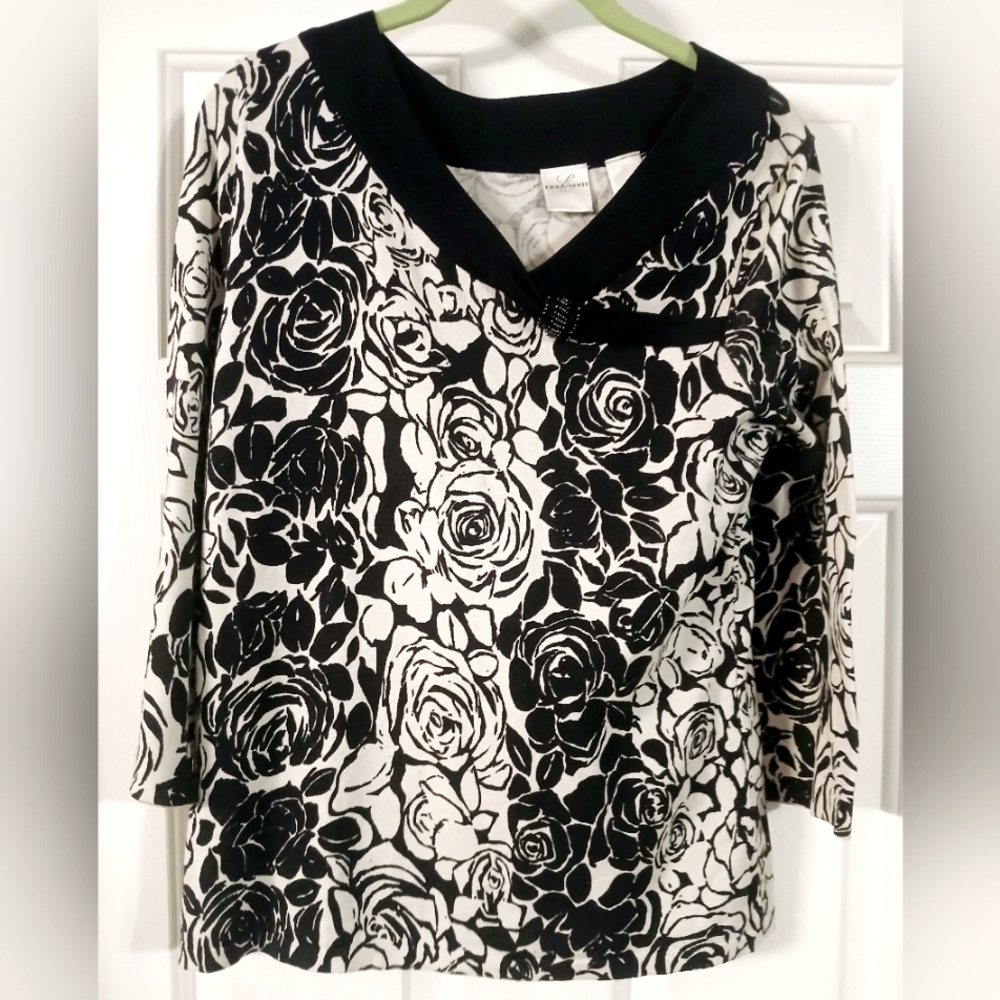 NWOT - Emma James Black & White Floral 3/4 Sleeve Silk Blend Blouse Top Size M